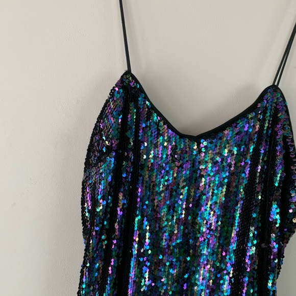 lulu’s mermaid sequined mini dress - Picture 4 of 8